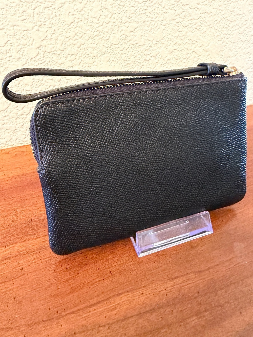 Coach Corner Zip Wristlet Black Crossgrain Leather with Gold Hardware, NWT, $88 - Picture 9 of 14